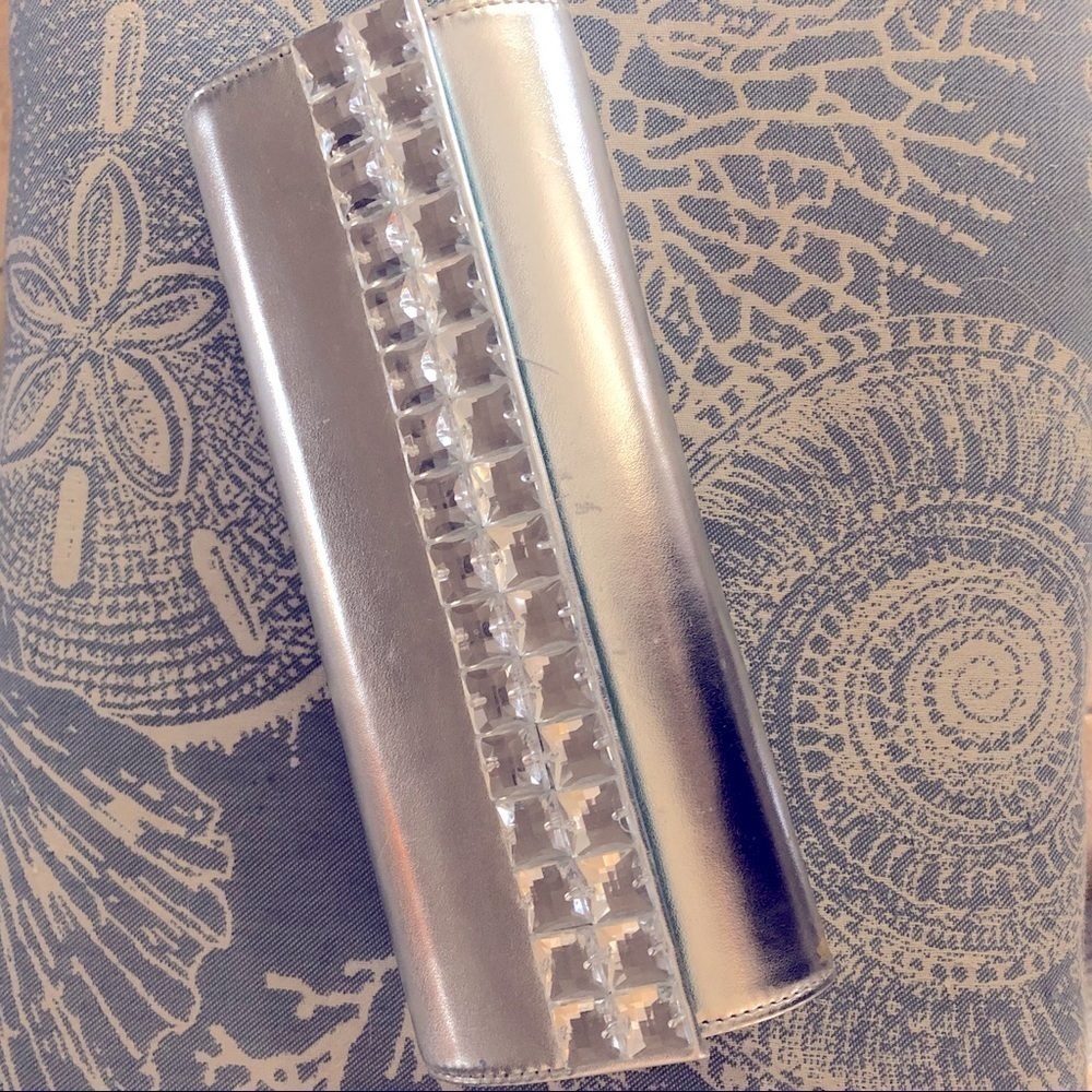 ⭐️ 3/$10 VINTAGE Silver clutch bag Tiffany blue lining